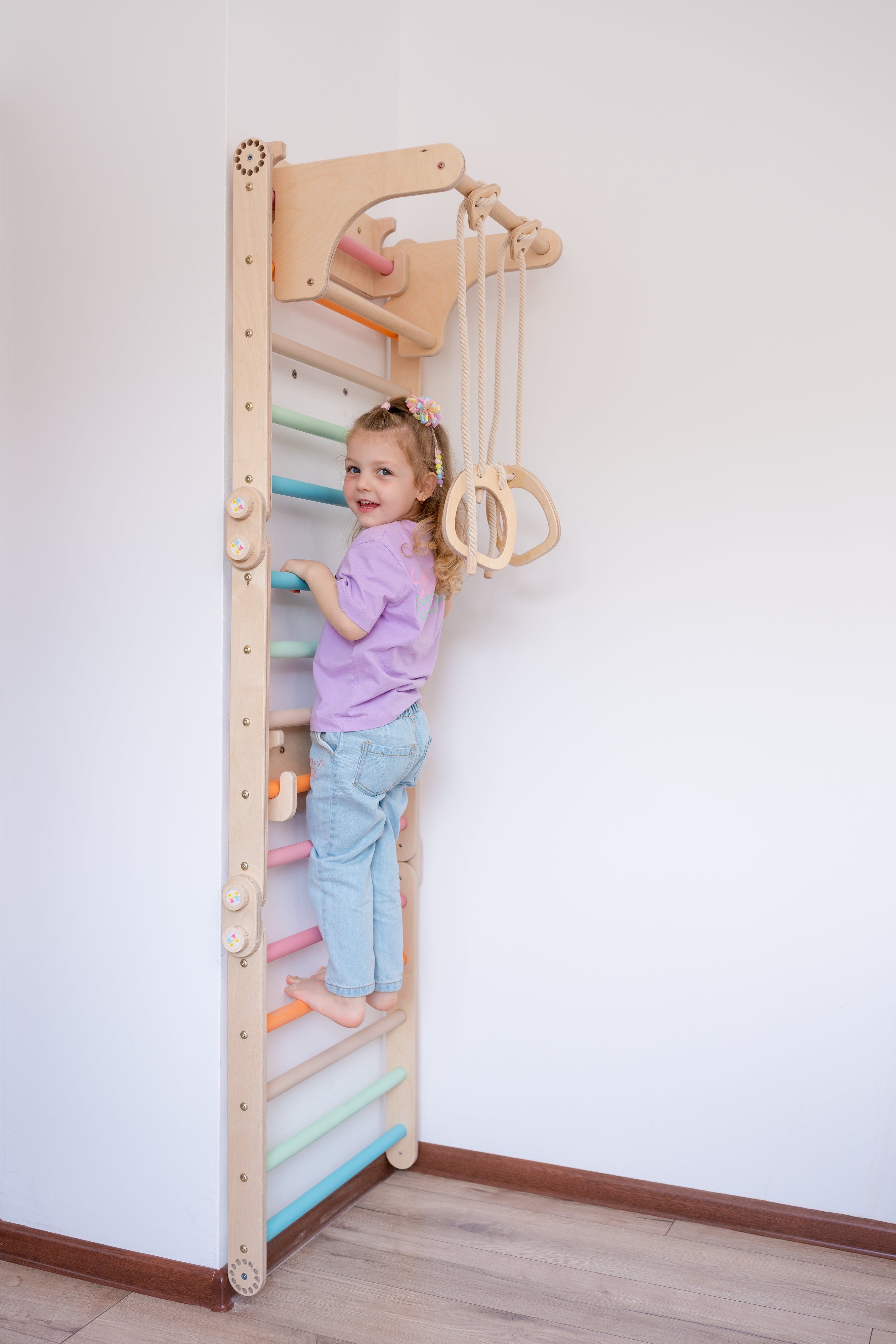 125_Support de montage mural pour mur suédois et triangle de Pikler (accessoire)