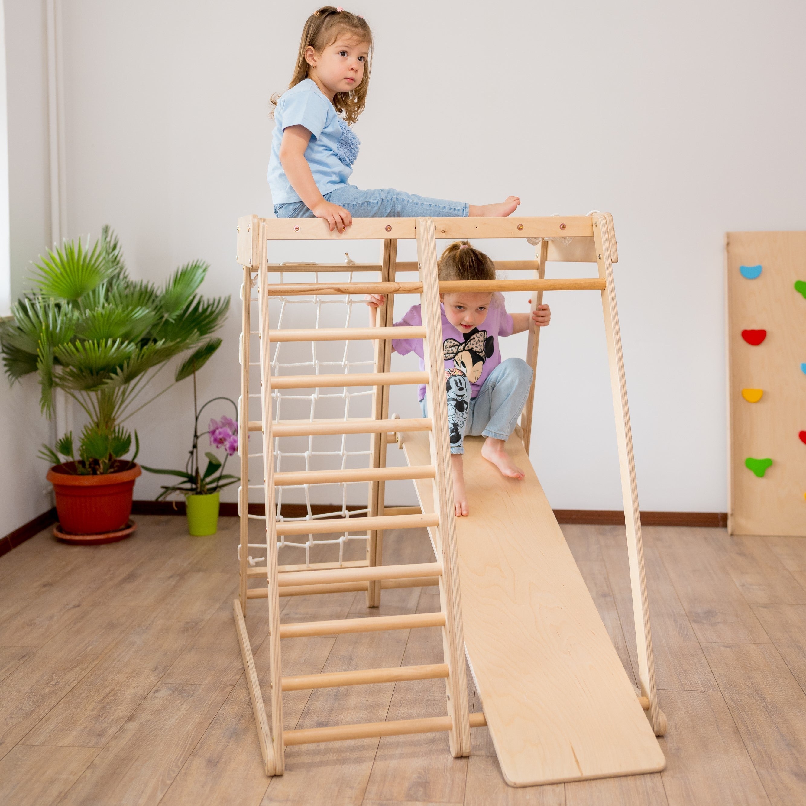 133_Parcours de motricité intérieur en bois – structure d’escalade