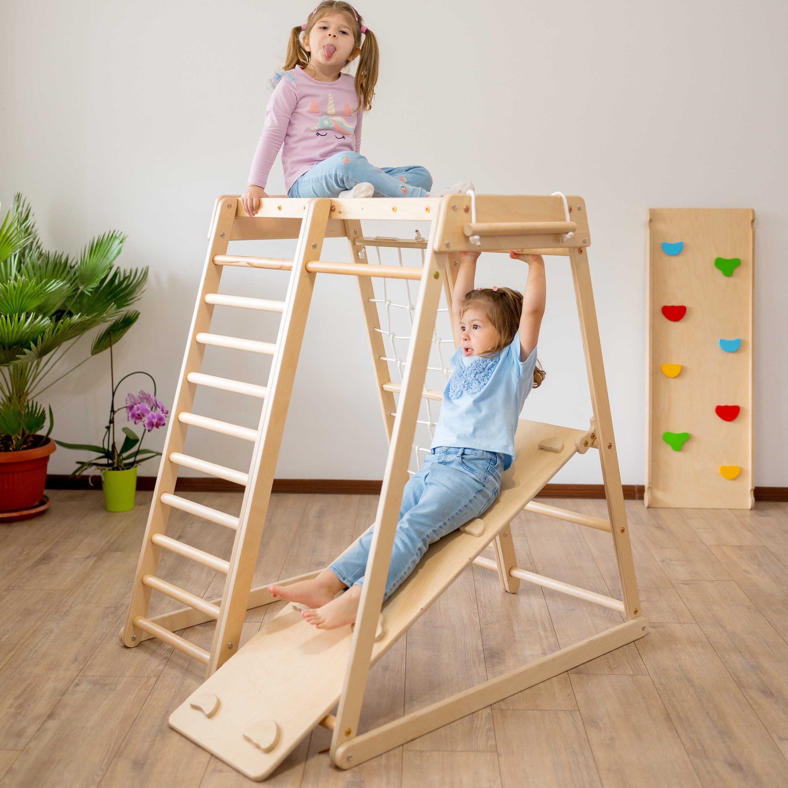133_Parcours de motricité intérieur en bois – structure d’escalade