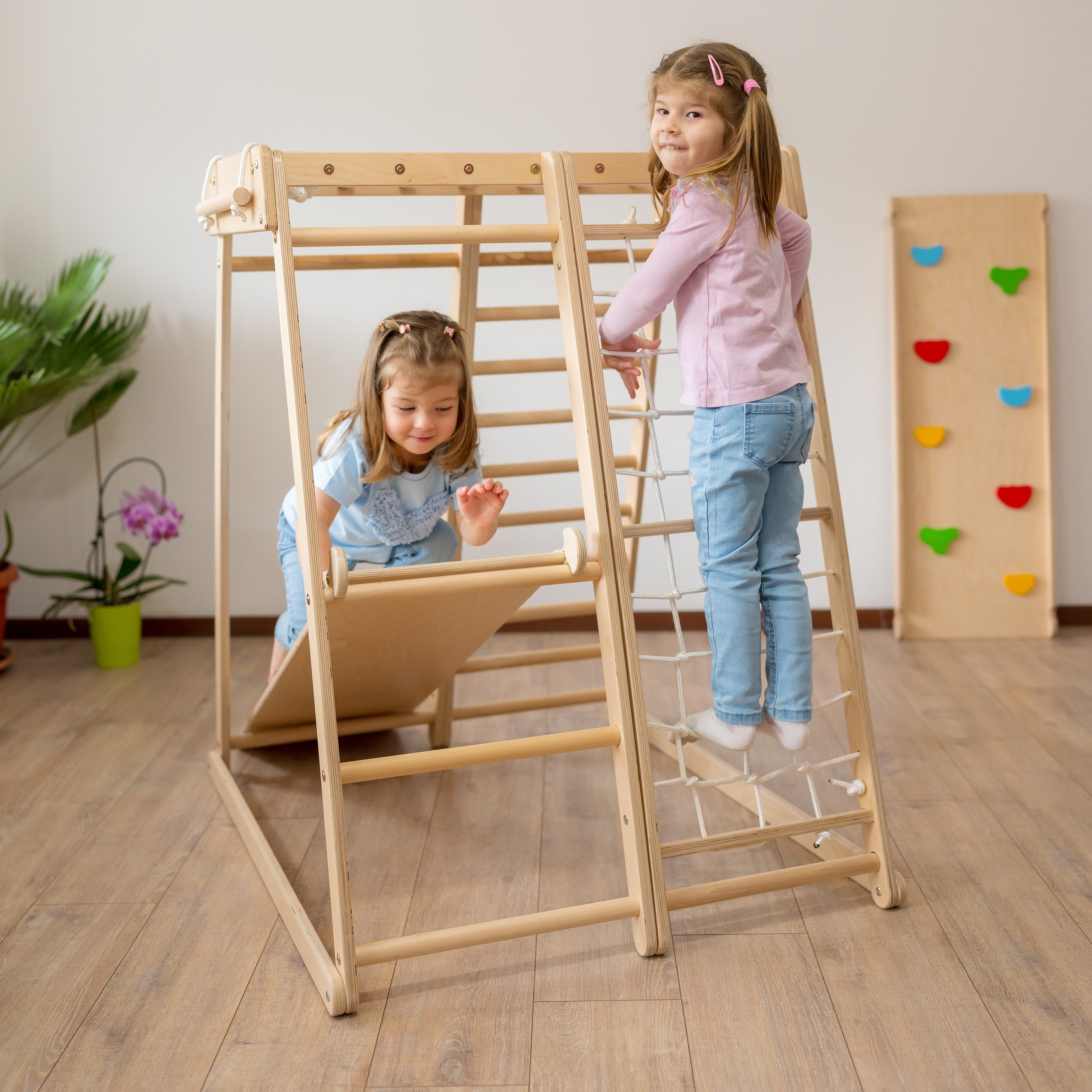 133_Parcours de motricité intérieur en bois – structure d’escalade