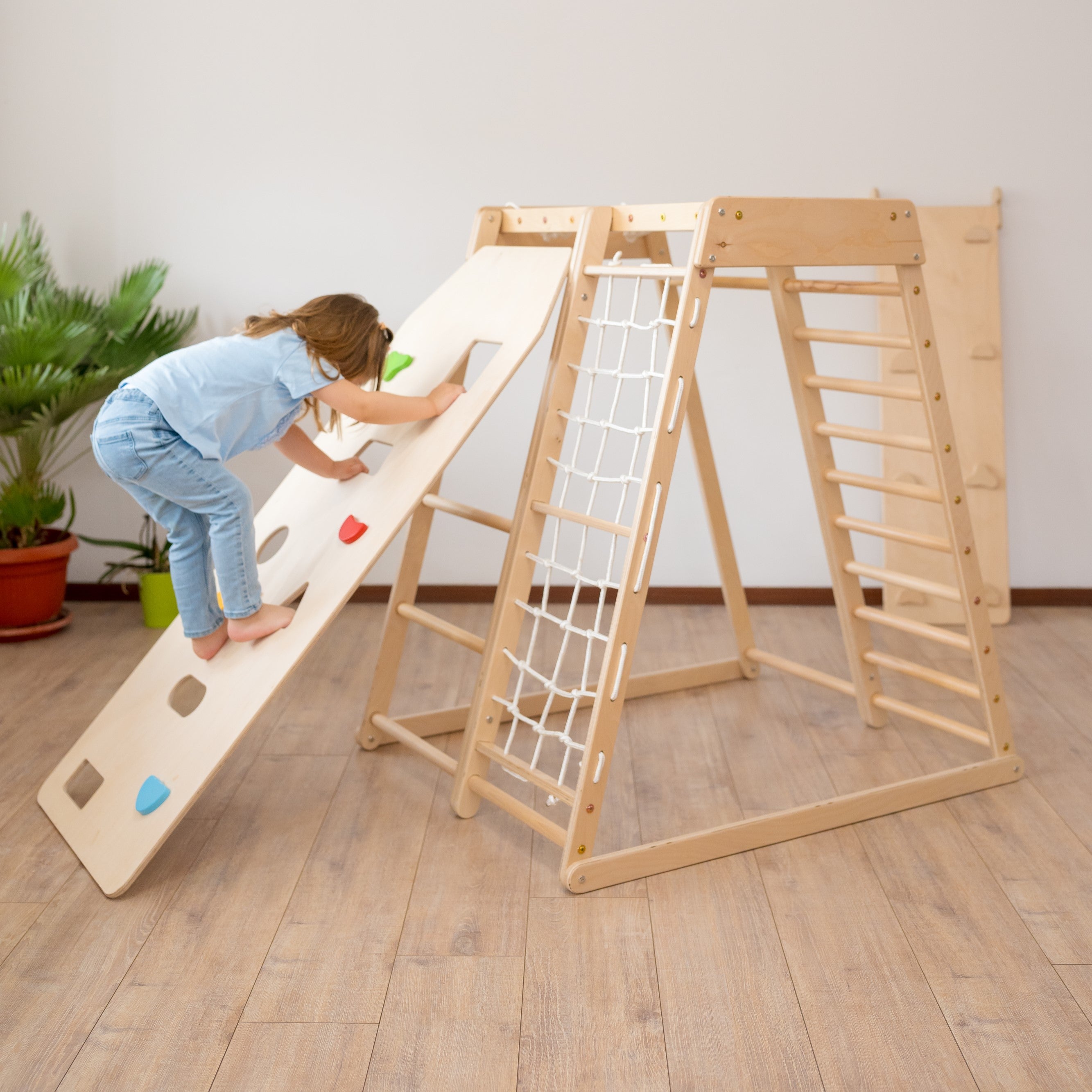 129_Rampe d’escalade en bois (accessoire motricité)