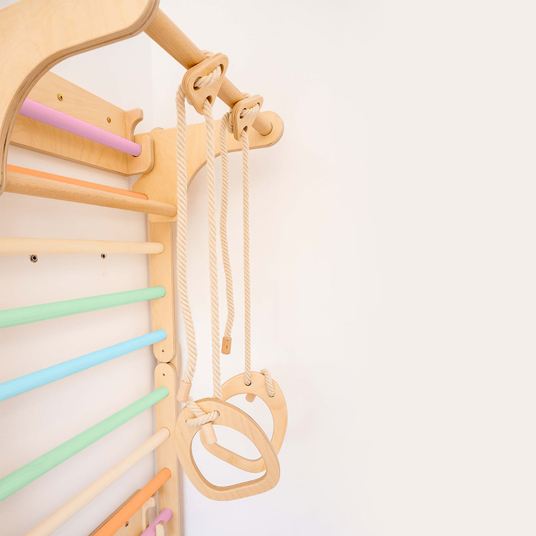 110_Mur suédois enfant – anneaux de gymnastique inclus