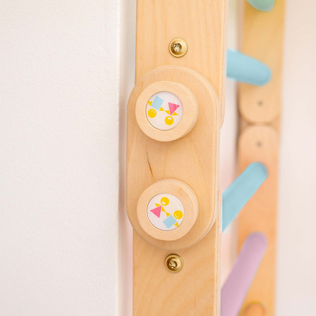 110_Mur suédois enfant – anneaux de gymnastique inclus