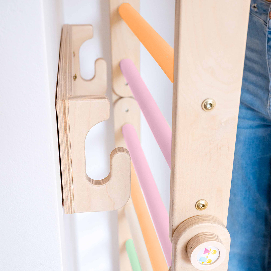 125_Support de montage mural pour mur suédois et triangle de Pikler (accessoire)