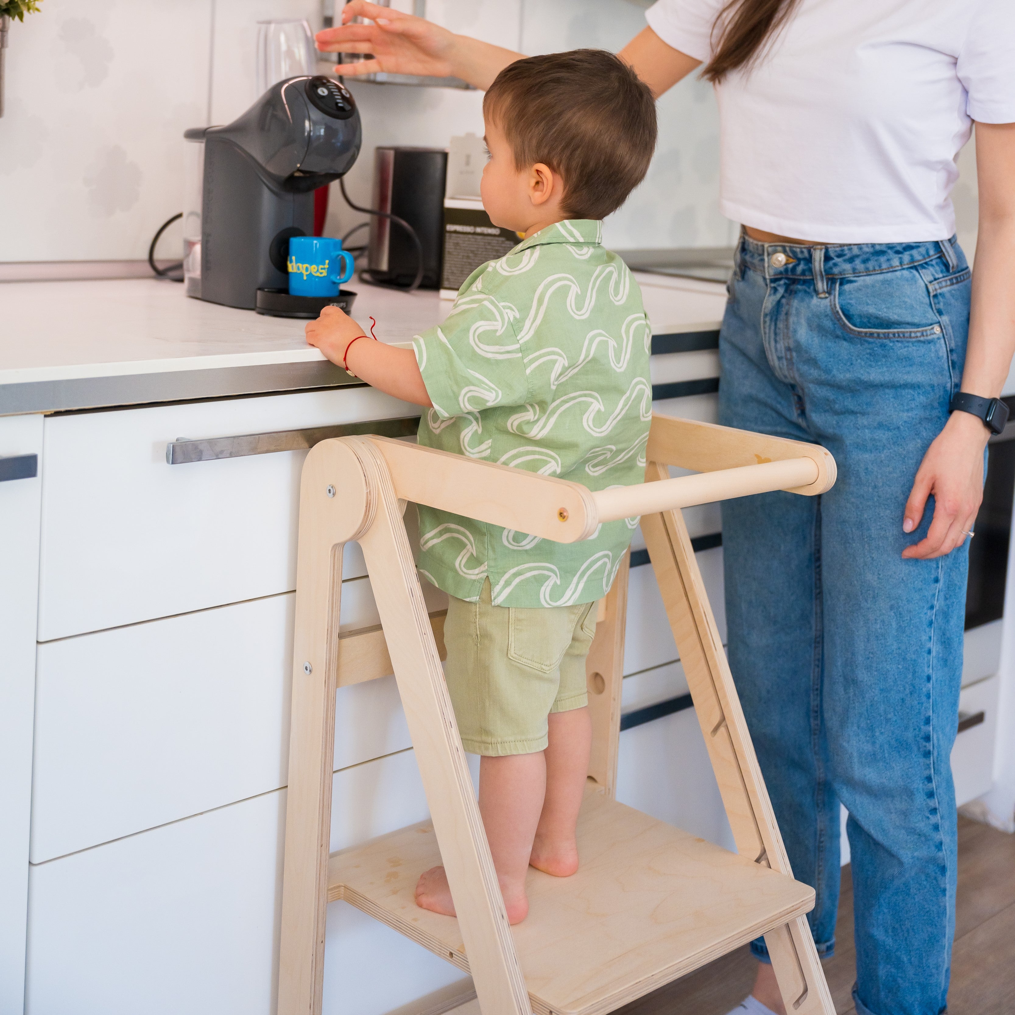 132_Tour d’apprentissage Montessori réglable et pliable (learning tower)