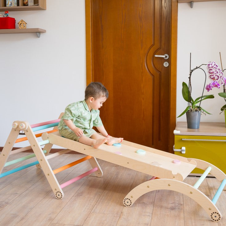 144_Rampe double face 2-en-1 : face escalade + face toboggan