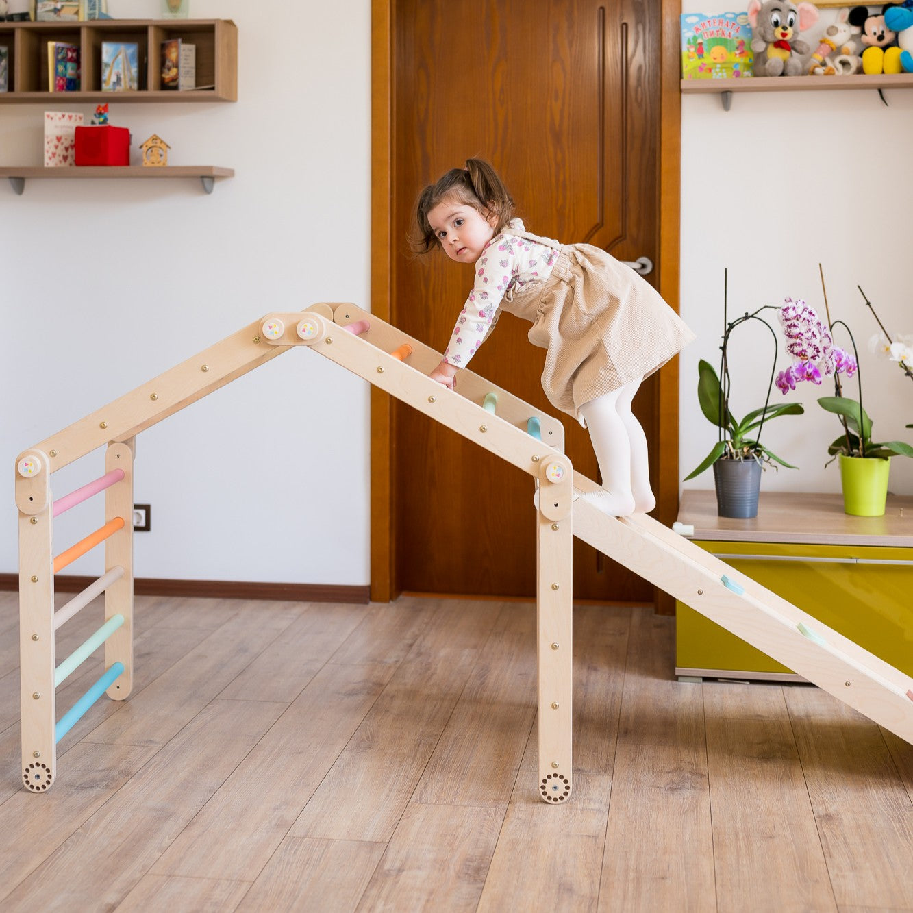 147_Triangle de Pikler modulable 4 modules avec rampe double face : grimper, glisser, explorer